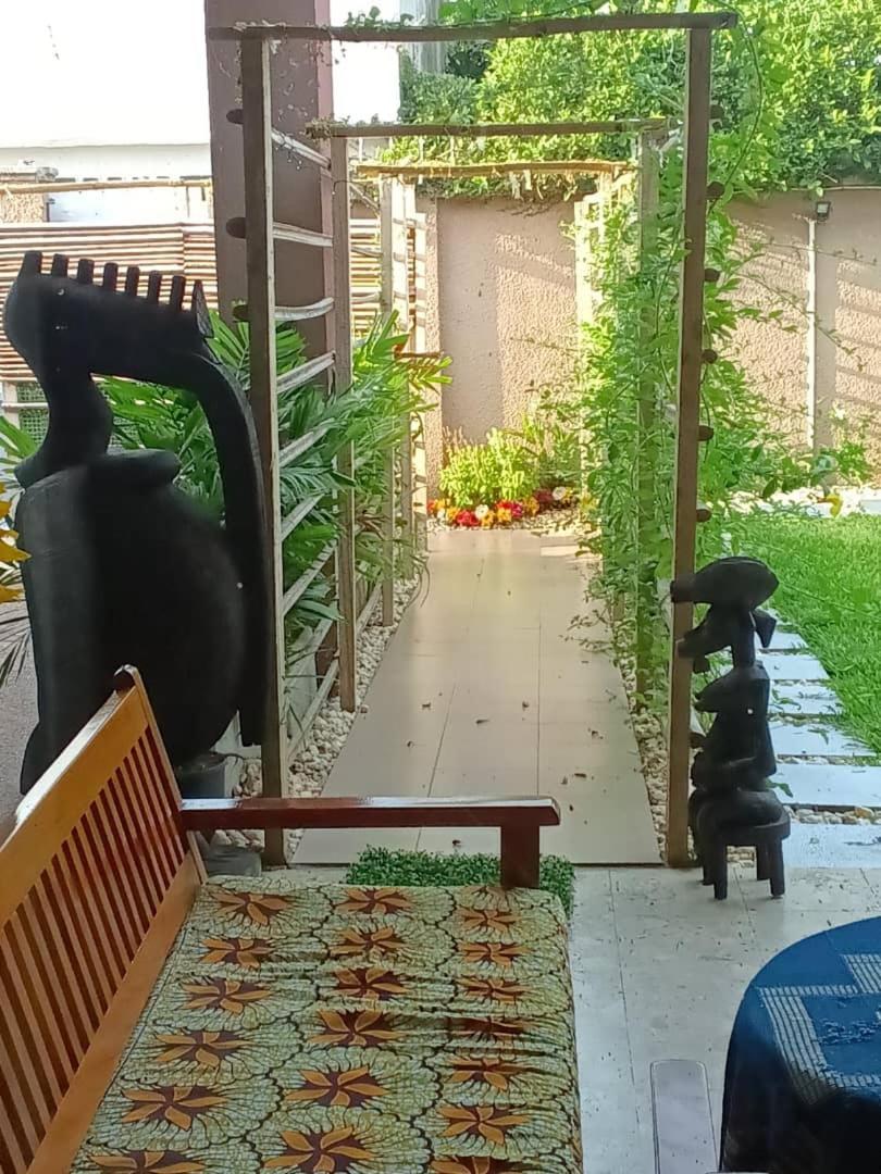 Maison Katia Abidjan Buitenkant foto