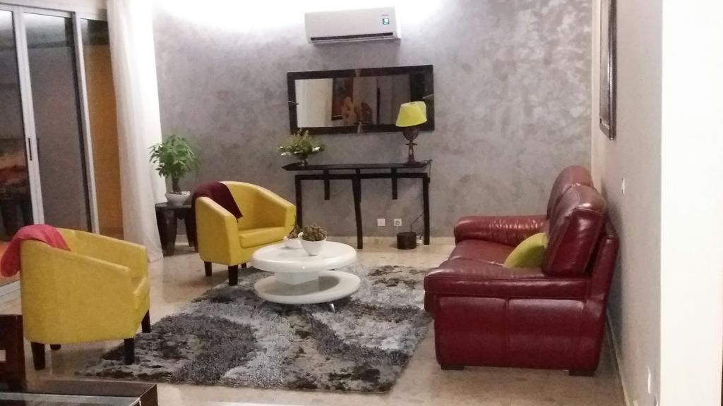 Maison Katia Abidjan Buitenkant foto